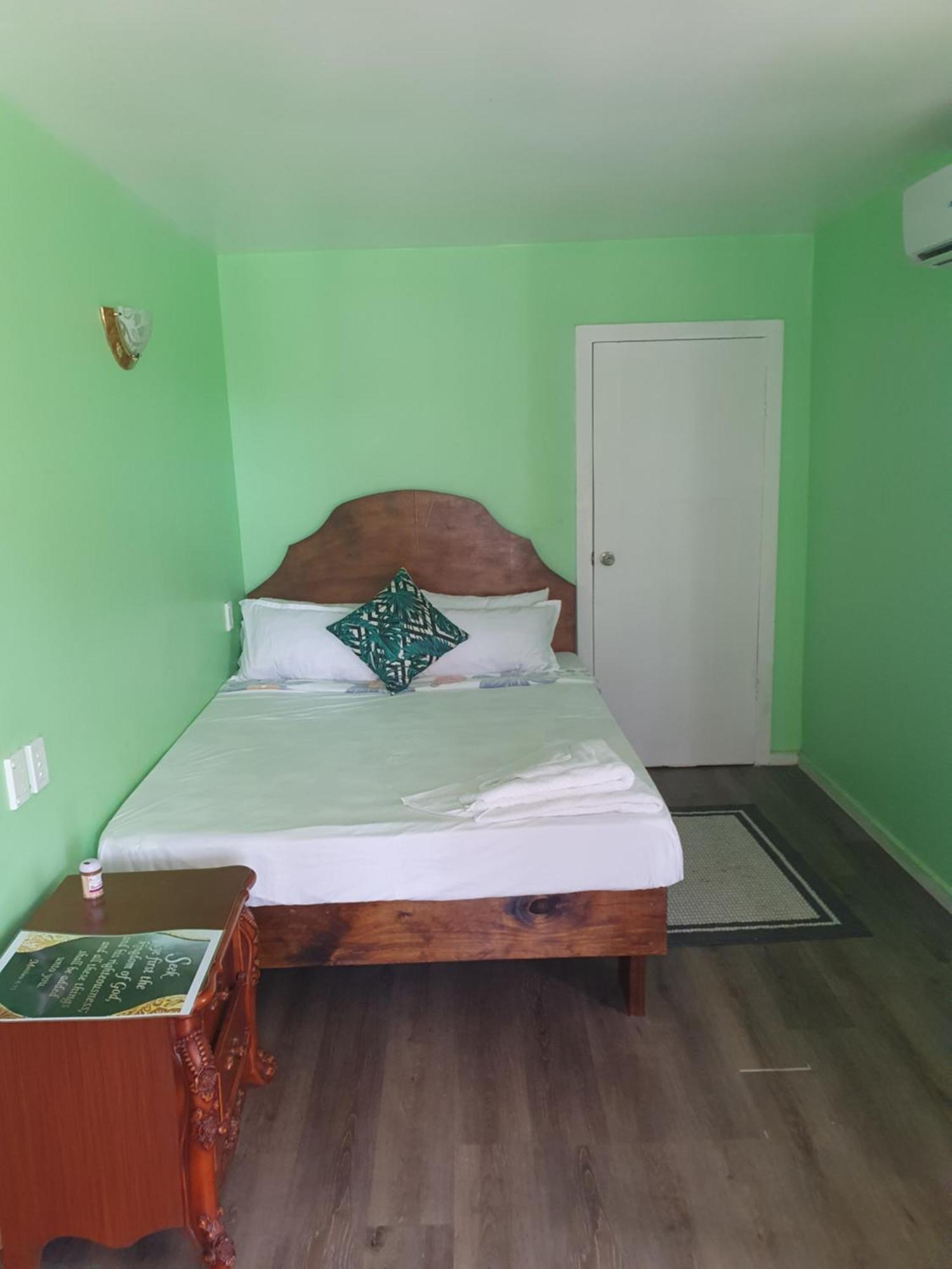 The Lighthouse Studio Appartments Nuku'alofa Exterior foto